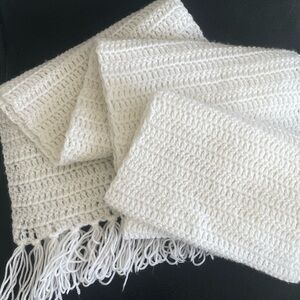 NWOT: Hand Knit White Wool Scarf 86” x 9-1/2” • New • Unisex